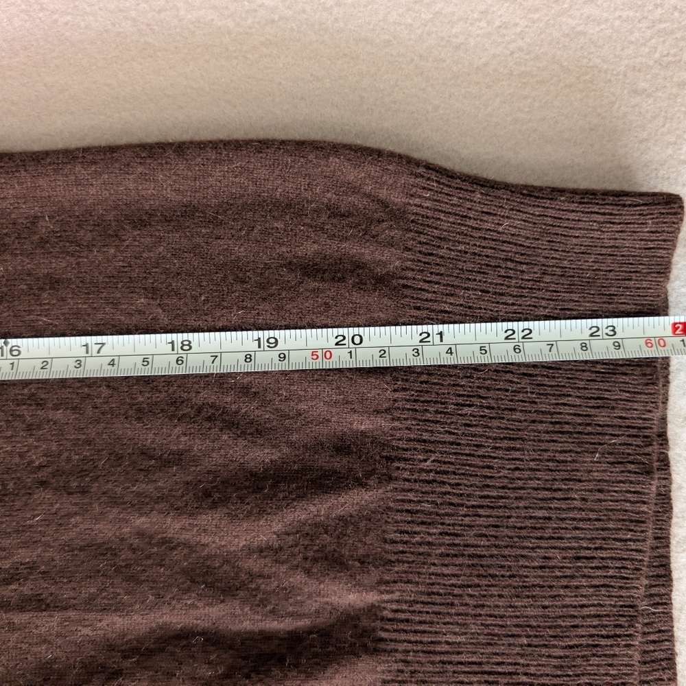 100% Cashmere Brown V-Neck Sweater Bow Accent Sz L Academia Vintage Inspired - Picture 9 of 11